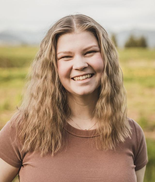 Profile picture of Amanda Officer